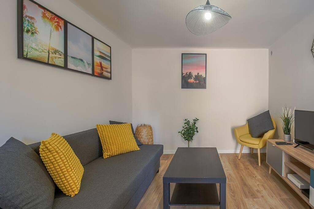 Apartment Endoume, T2 Au Calme, Terrasse, 13007 *