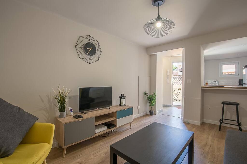 Endoume, T2 Au Calme, Terrasse, 13007 Apartment
